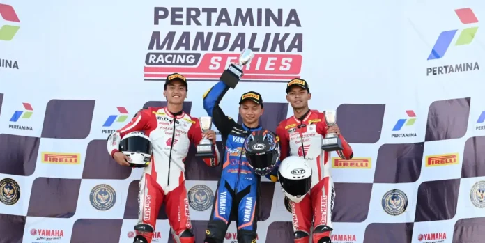 CBR600RR Tunjukkan Taring, Astra Honda Racing Team Moncer di Mandalika