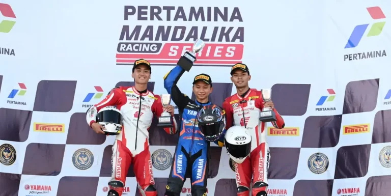 CBR600RR Tunjukkan Taring, Astra Honda Racing Team Moncer di Mandalika
