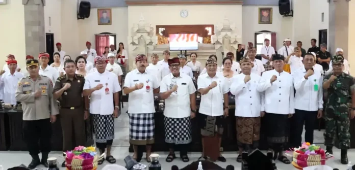 Bupati Sanjaya Ajak DPRD Perkuat Sinergi Wujudkan Tabanan Era Baru dalam Rapat Paripurna PAW
