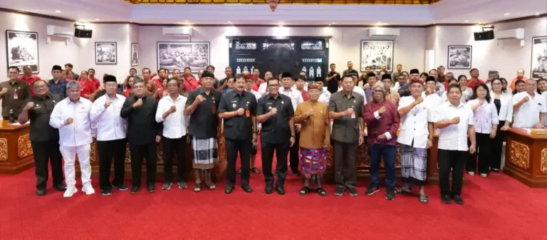 Bupati Tabanan membuka Musda Luar Biasa FKUB sebagai bentuk dukungan terhadap kerukunan antarumat beragama di Tabanan.