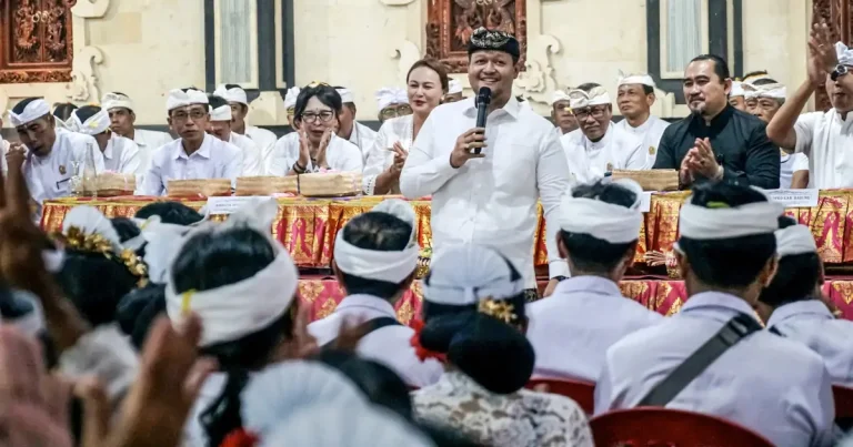 Suasana khidmat pelaksanaan Karya Mamungkah, Ngenteg Linggih di Banjar Sengguan Pasekan, Desa Adat Sading, Kecamatan Mengwi