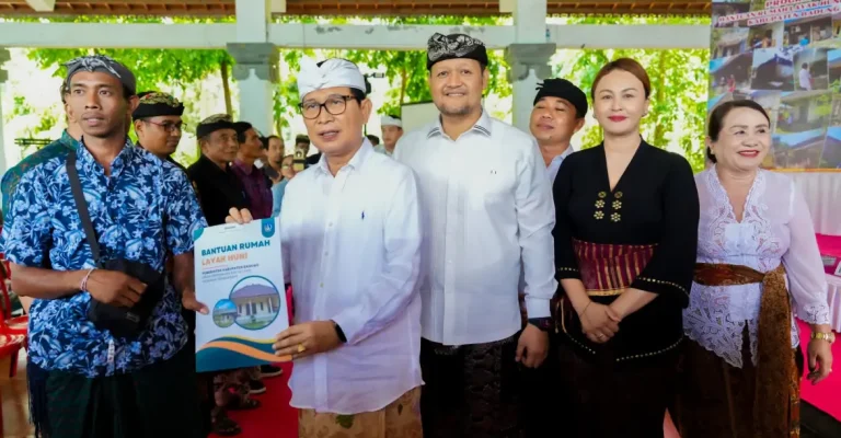 Lewat Program BRLH, Bupati Adi Arnawa Pastikan Tak Ada Lagi Warga Badung Tinggal di Rumah Tak Layak