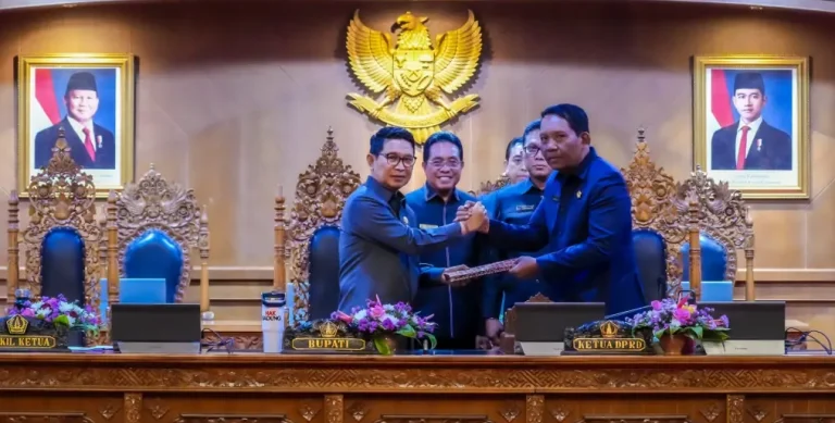 Bupati Adi Arnawa Paparkan Dua Raperda Strategis dalam Rapat Paripurna DPRD Badung