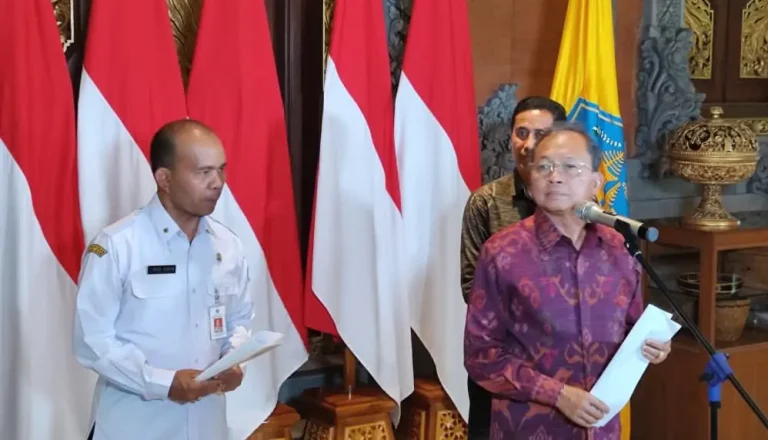 Gotong Royong Semesta Berencana, Gubernur Koster Gaungkan Gerakan Hijau Serentak di Sembilan Kabupaten/Kota