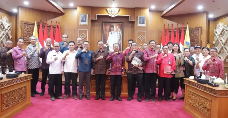 Gubernur Bali Wayan Koster mendukung pembangunan Rice Milling Unit di Tabanan untuk meningkatkan pengolahan padi lokal, memberdayakan petani, dan memperkuat ketahanan pangan di Bali secara berkelanjutan.