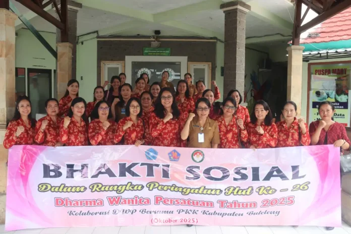 Dharma Wanita Persatuan (DWP) Kabupaten Buleleng menyalurkan bantuan sembako kepada pasien RSUD Buleleng dan tiga panti asuhan sebagai wujud kepedulian sosial.