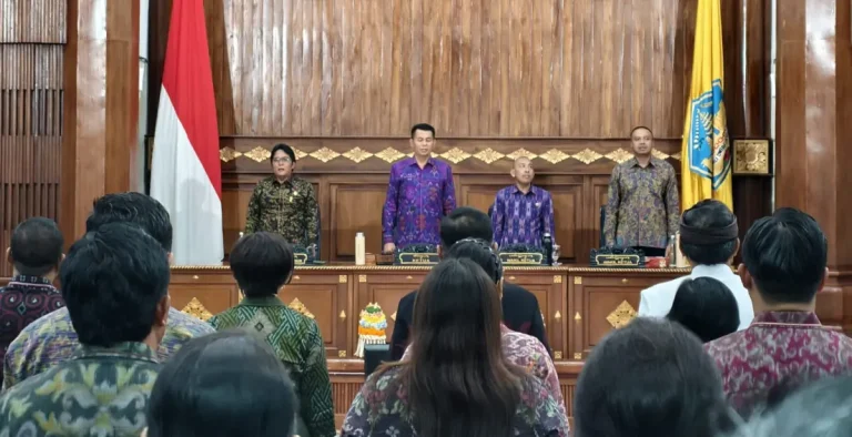 Dewan Perwakilan Rakyat Daerah (DPRD) Provinsi Bali menggelar Rapat Paripurna ke-10 Masa Persidangan I Tahun 2025 - 2026