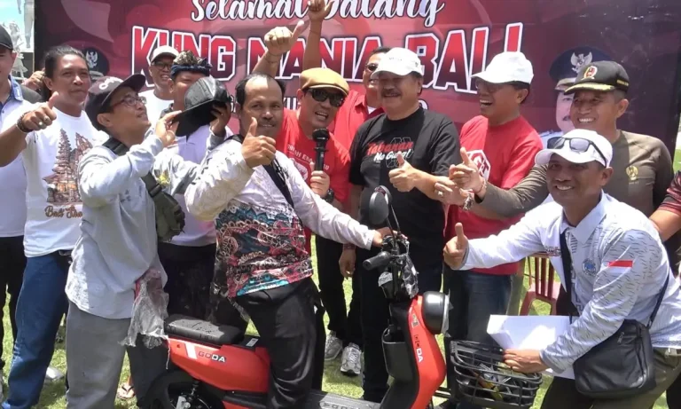 Perayaan HUT ke-532 Kota Singasana Tabanan diisi Lomba Burung Perkutut antar OPD yang dihadiri Bupati Sanjaya, menonjolkan nilai budaya, filosofi leluhur, sekaligus mendorong partisipasi masyarakat dan mendukung ekonomi lokal.