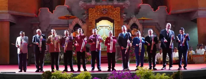 Kejuaraan Dunia Vovinam ke-8 tahun 2025 resmi dibuka di Singaraja, Bali, dengan diikuti sekitar 400 atlet dari 26 negara, menjadi ajang olahraga sekaligus promosi pariwisata dan persahabatan antarbangsa.