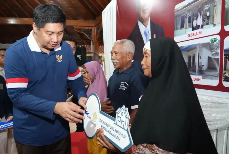 Menteri PKP Maruarar Sirait melakukan kunjungan kerja ke Desa Tunjung, Kabupaten Banyumas, Jawa Tengah untuk meninjau progres pembangunan RLH