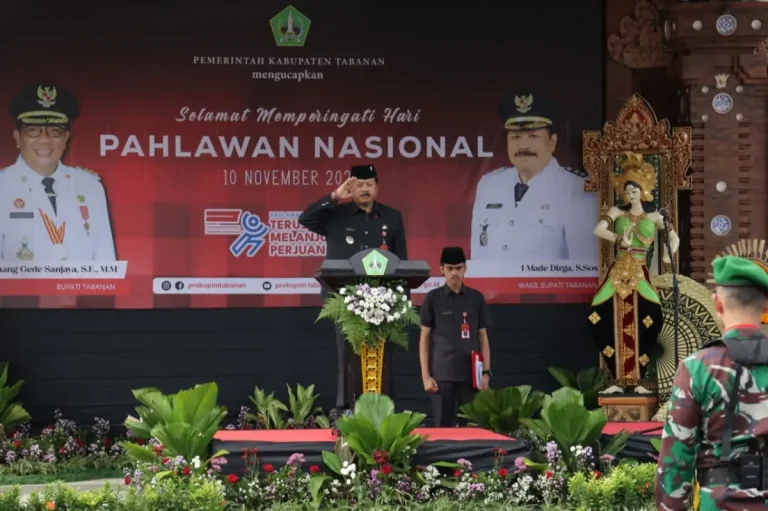 Wabup Tabanan I Made Dirga memimpin peringatan Hari Pahlawan ke-80 dengan tema “Pahlawan Teladanku”, mengajak masyarakat meneladani semangat pengorbanan para pahlawan melalui dedikasi dan pengabdian nyata.