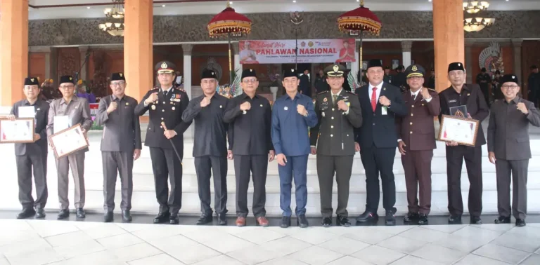 Pemerintah Kabupaten Buleleng melalui Brida menggelar Lomba Inovasi Perangkat Daerah 2025 untuk meningkatkan kinerja dan pelayanan publik, dengan tiga OPD meraih penghargaan inovasi terbaik.