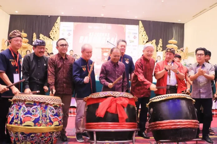 Gubernur Bali Wayan Koster membuka Kejurnas Barongsai 2025 yang diikuti 600 atlet dari 18 provinsi sebagai ajang pelestarian budaya, pembinaan prestasi, dan penguatan pariwisata Bali.