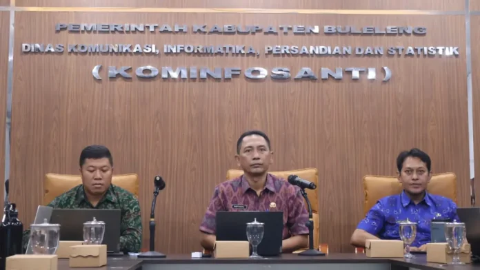 Dinas Kominfosanti Buleleng menggelar Forum Konsultasi Publik untuk menyusun 20 standar layanan demi meningkatkan pelayanan publik yang lebih transparan dan sesuai kebutuhan masyarakat.