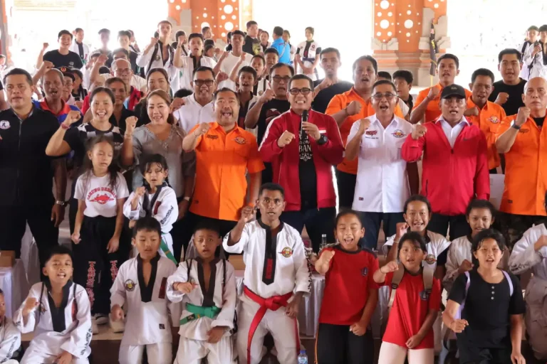 Bupati Tabanan menegaskan komitmennya untuk terus mendukung pengembangan olahraga Tarung Derajat sebagai upaya mencetak dan meningkatkan prestasi atlet di Kabupaten Tabanan.