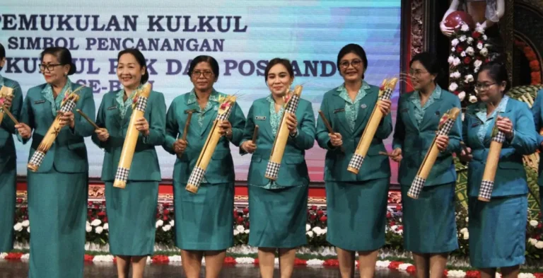 Sekretaris I Tim Penggerak PKK Kota Denpasar, Ayu Kristi Arya Wibawa, menghadiri kegiatan pencanangan Gerakan Kulkul PKK dan Posyandu se-Provinsi Bali
