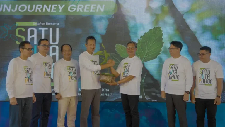penandatanganan Memorandum of Understanding (MoU) dan peluncuran Koperasi Merah Putih Desa Bongkasa Pertiwi yang digelar di Wantilan Desa setempat