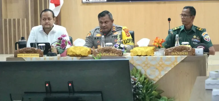 Pemerintah Kabupaten Badung menegaskan kesiapan pengamanan perayaan Hari Raya Natal 2025 dan Tahun Baru 2026 melalui penguatan koordinasi lintas sektor.