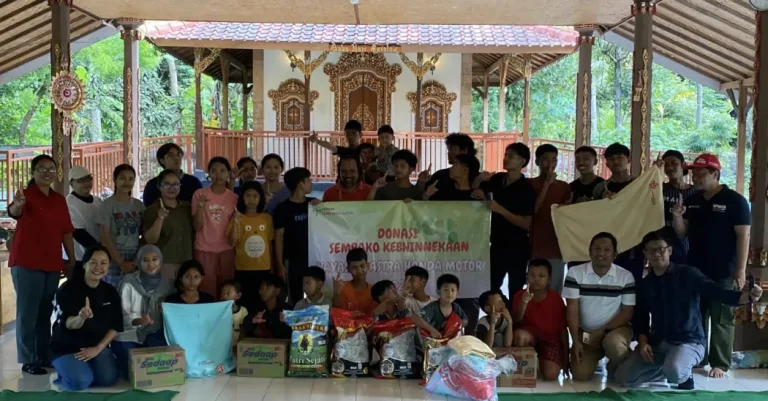 Astra Motor Bali Bagikan Bantuan Sembako dan Perlengkapan untuk Anak Panti Ananda Sevadharma