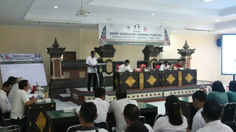 Pemerintah Kabupaten Jembrana menggelar rapat koordinasi dan Rembug Stunting untuk memperkuat kerja sama lintas sektor dalam percepatan penurunan stunting secara terencana dan berkelanjutan.