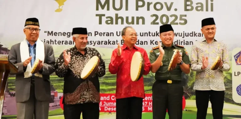 Gubernur Bali Wayan Koster menegaskan pentingnya soliditas dan harmoni sosial dalam kehidupan bermasyarakat saat menghadiri Musd) XII MUI Bali
