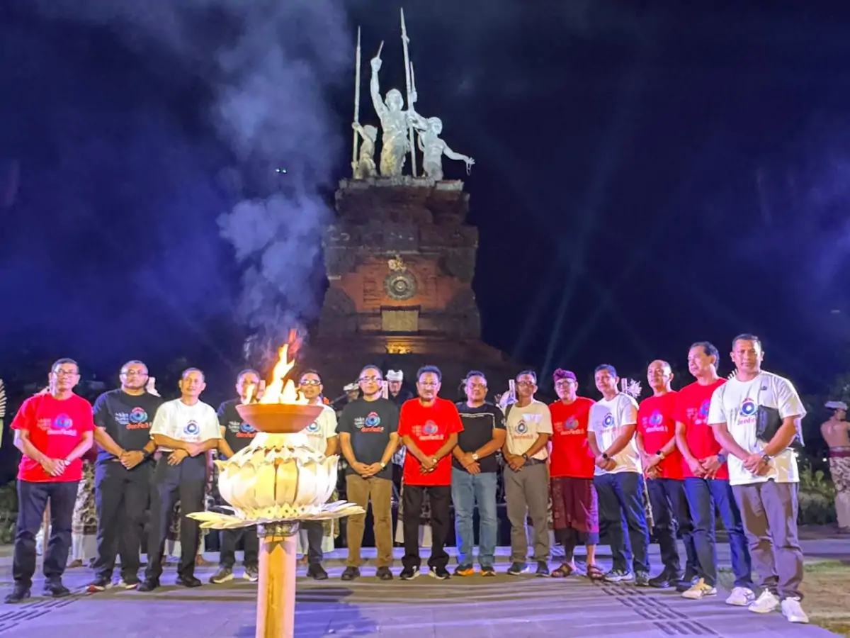 Ajang bergengsi Denpasar Festival (Denfest) ke-18 Tahun 2025 resmi digelar oleh Pemerintah Kota Denpasar pada 20–23 Desember 2025 di kawasan Catur Muka, Monumen Puputan Badung, Denpasar.
