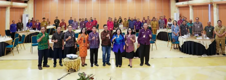OJK menggelar Coaching Clinic TPAKD se-Provinsi Bali guna memperkuat peran dan sinergi daerah dalam memperluas akses serta meningkatkan literasi dan inklusi keuangan masyarakat.