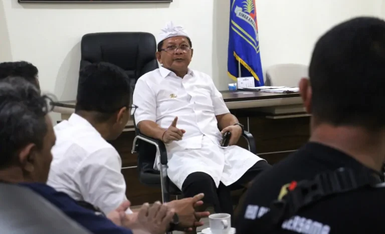 Bupati Sutjidra Pacu Transformasi Layanan Kesehatan, Dorong Penambahan Spesialis dan Modernisasi RSUD Buleleng