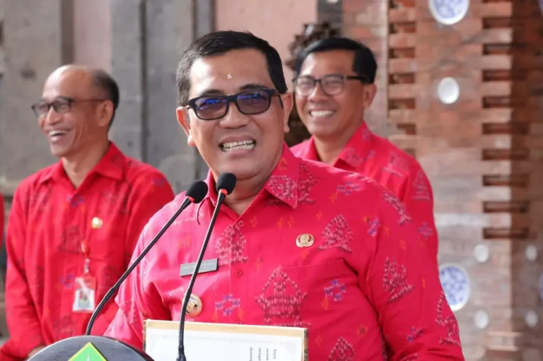 Bupati Tabanan I Komang Gede Sanjaya berhasil membawa Pemkab Tabanan meraih nilai 95,24 dalam Indeks Tata Kelola Pengadaan 2025, menunjukkan komitmen terhadap pengadaan yang transparan dan akuntabel.