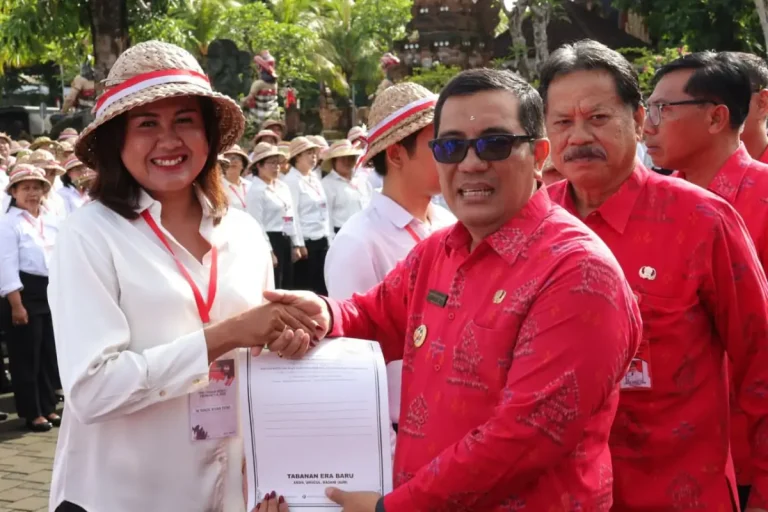 Bupati Tabanan Lantik Ribuan PPPK Paruh Waktu, Tekankan Integritas dan Pelayanan Publik