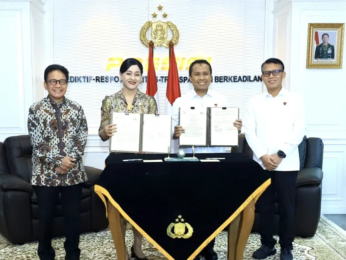 Otoritas Jasa Keuangan dan Bareskrim Polri menandatangani kerja sama penanganan laporan penipuan keuangan melalui Indonesia Anti-Scam Centre untuk melindungi konsumen dan mempercepat pengembalian dana korban.