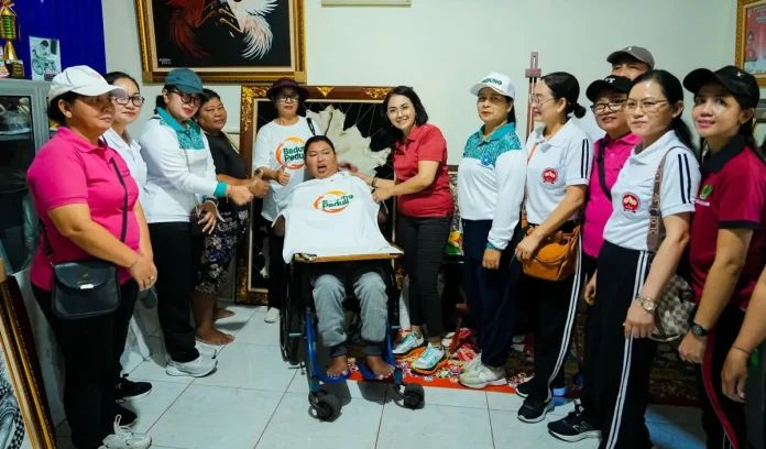 Ketua TP. PKK Kabupaten Badung, Nyonya Rasniathi Adi Arnawa, melaksanakan Safari 