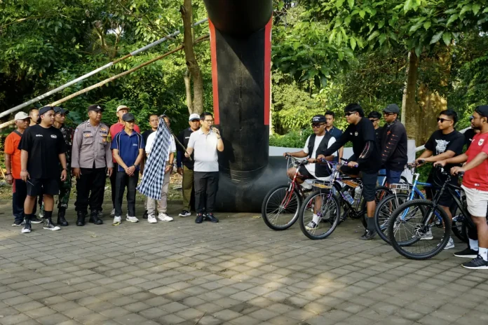Bupati Wayan Adi Arnawa saat membuka 