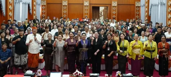 Ketua Dekranasda Provinsi Bali, Putri Koster, menegaskan pentingnya menjaga kualitas produk dan harga wajar di Pameran IKM Bali Bangkit.