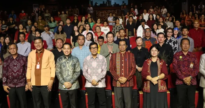 Pj Sekretaris Daerah Kota Denpasar, I Gusti Ngurah Eddy Mulya menghadiri Perayaan Natal bertajuk “Gema Natal dalam Lintasan Etnik dan Budaya”