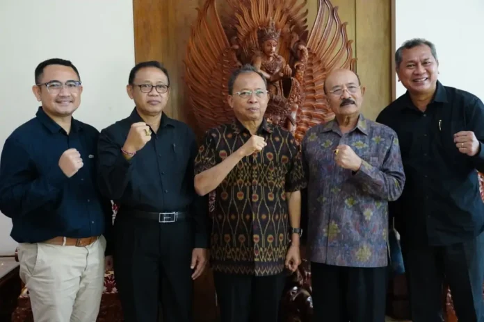Gubernur Koster Dorong Koperasi Perkuat Produk Lokal Bali Berbasis Ekonomi Kerthi