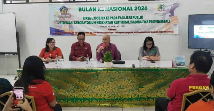 Disnaker dan ESDM Provinsi Bali melaksanakan riksa uji objek K3 di UPTD Balai Laboratorium Kesehatan Kerthi Bali Sadhajiwa untuk menjamin keselamatan tenaga kerja dan lingkungan kerja, dalam rangka Bulan K3 Nasional 2026.