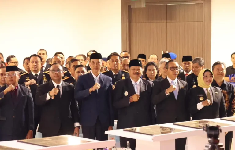 Wakil Bupati Klungkung menghadiri peringatan Hari Bhakti Imigrasi ke-76 yang menandai peresmian 18 kantor imigrasi, termasuk rencana pembangunan Kantor Imigrasi di Kabupaten Klungkung.