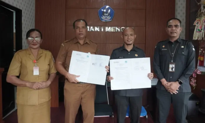 Bawaslu Badung menjalin kerja sama dengan SMAN 1 Mengwi melalui penandatanganan Perjanjian Kerja Sama (PKS) Program GEMPAR (Gerakan Masyarakat Pengawas Partisipatif) yang dilaksanakan di SMAN 1 Mengwi, Senin 26 Januari 2026.