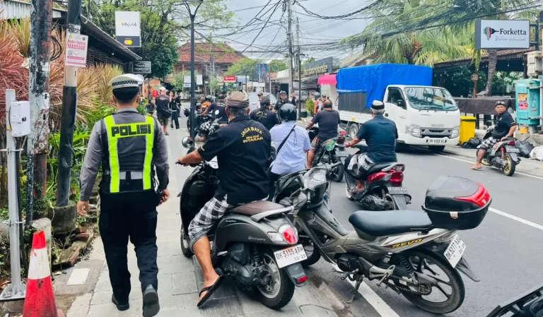 Kawasan Wisata Sanur Ditata, Parkir Liar di Jalan Danau Tamblingan Ditertibkan