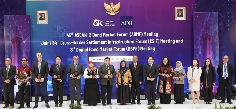 OJK dan ADB menggelar 45th ASEAN+3 Bond Market Forum di Yogyakarta untuk mendorong keuangan berkelanjutan dan pengembangan pasar obligasi berdenominasi mata uang lokal di Indonesia dan Asia.