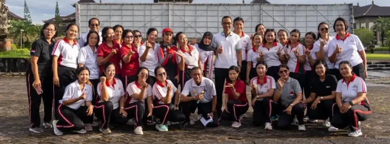 Pemerintah Kabupaten Badung menggelar Badung Promo Tani di Puspem Badung sebagai upaya memperkuat ekonomi lokal dengan mempromosikan dan memasarkan produk pertanian serta UMKM pangan lokal.