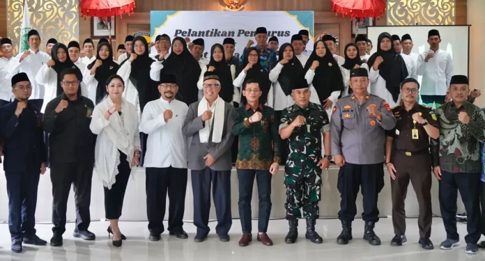 Bupati Klungkung, I Made Satria, menghadiri pelantikan pengurus MUI Kabupaten Klungkung 2025-2030 dan membuka Rakerda I, menekankan peran MUI dalam menjaga harmoni beragama dan pembangunan daerah. Bupati Klungkung, I Made Satria, menghadiri pelantikan pengurus MUI Kabupaten Klungkung 2025-2030 dan membuka Rakerda I, menekankan peran MUI dalam menjaga harmoni beragama dan pembangunan daerah.