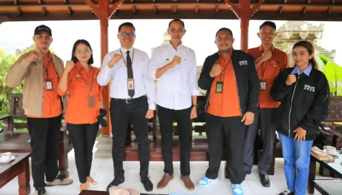 Wakil Bupati Klungkung Tjokorda Gde Surya Putra menjadi responden Survei Nasional Literasi dan Inklusi Keuangan (SNLIK) 2026 untuk mengukur literasi dan penggunaan produk keuangan masyarakat.