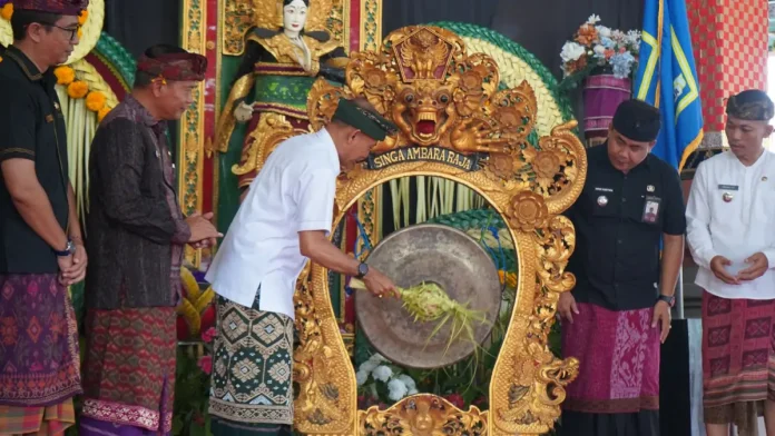 Semangat pelestarian warisan leluhur Bali melalui Bahasa, Aksara, dan Sastra kembali digaungkan di Kabupaten Buleleng lewat Lomba Bulan Bahasa Bali ke- VIII