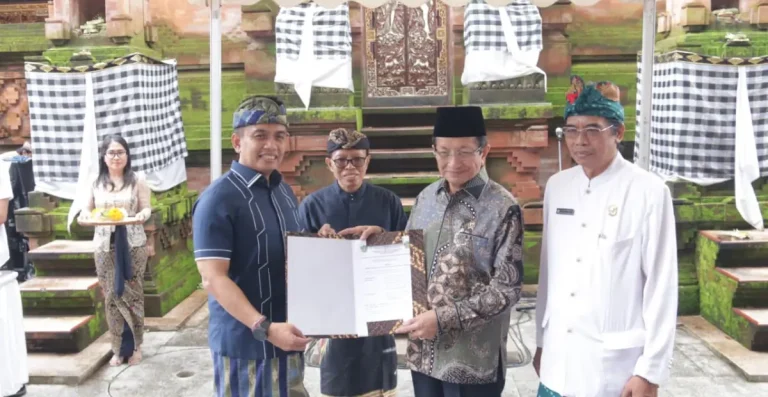Wakil Bupati I Gede Ngurah Patriana Krisna menekankan bahwa hibah SDN 3 Penyaringan kepada Kementerian Agama RI merupakan langkah strategis untuk memperkuat pendidikan Hindu dan membangun karakter generasi muda.