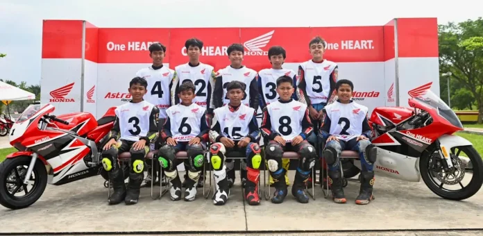 Sebanyak 10 pebalap muda terpilih dalam seleksi Astra Honda Racing School 2026 yang digelar PT Astra Honda Motor di Cikarang siap menjalani pembinaan intensif untuk menembus ajang balap nasional hingga dunia.