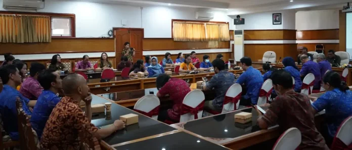 Pemerintah Kabupaten Buleleng di bawah kepemimpinan Bupati dr. I Nyoman Sutjidra, Sp.OG dan Wakil Bupati Gede Supriatna, SH menggelar gebyar Cek Kesehatan Gratis