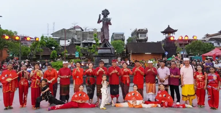 Kantor Perwakilan Bank Indonesia Provinsi Bali berkolaborasi dengan Yayasan Arsitektur Bali Nusantara dalam pelaksanaan Festival Harmoni Imlek: Suara Pasar dengan tema ”Merajut Keberagaman dalam Bingkai Kebhinekaan”pada 21 – 22 Februari 2026.