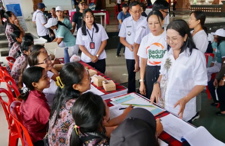 Dalam rangka memperingati World Hearing Day 2026 atau Hari Pendengaran Sedunia, kegiatan bakti sosial kesehatan dan penyuluhan digelar bagi masyarakat di Desa Kuwum, Kecamatan Mengwi, Kabupaten Badung, Rabu 11 Maret 2026.